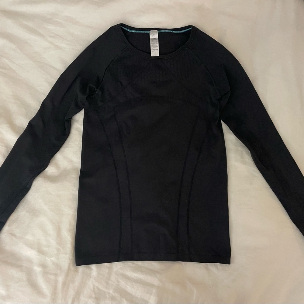 Ivivva Black Long Sleeve Top